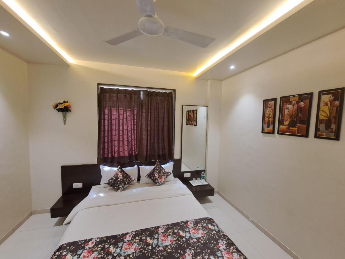 Bouquet Residency Hotel Nashik Bagian luar foto
