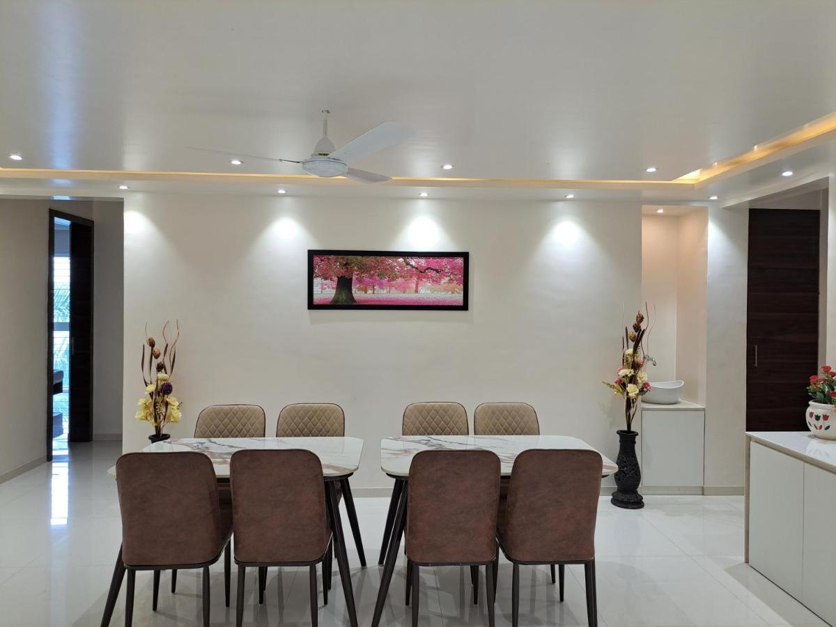 Bouquet Residency Hotel Nashik Bagian luar foto