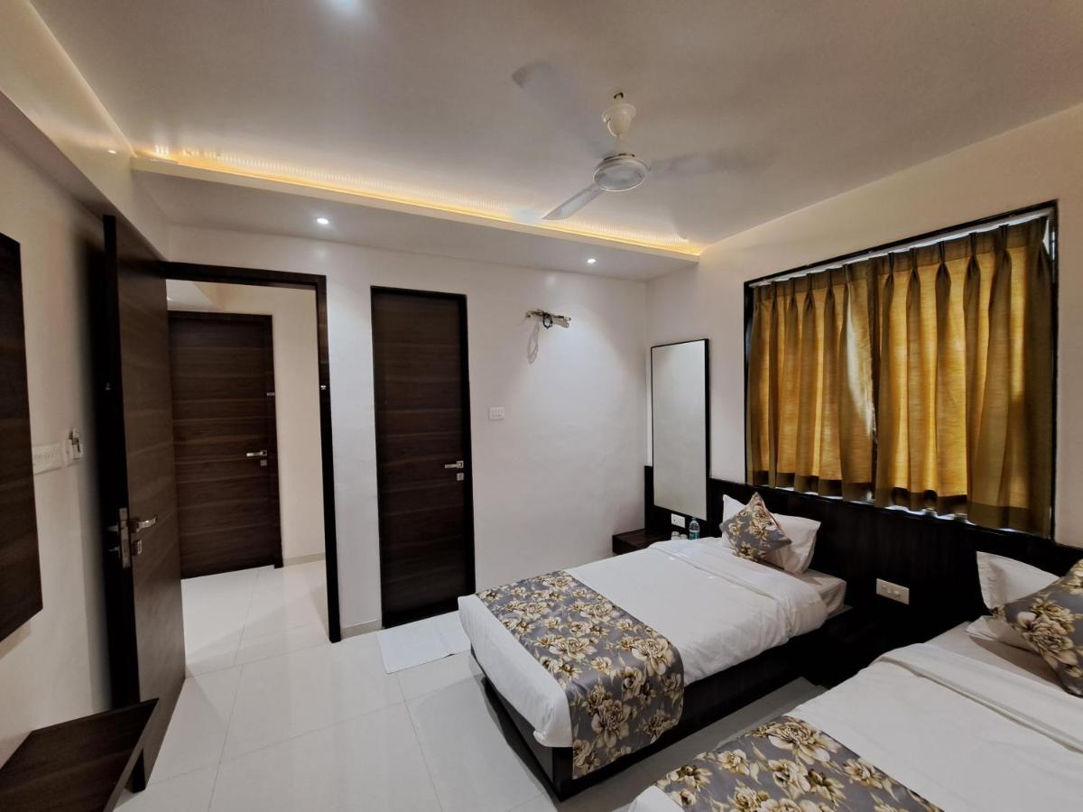 Bouquet Residency Hotel Nashik Bagian luar foto