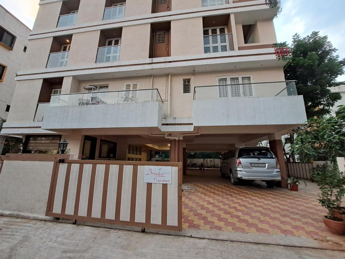 Bouquet Residency Hotel Nashik Bagian luar foto