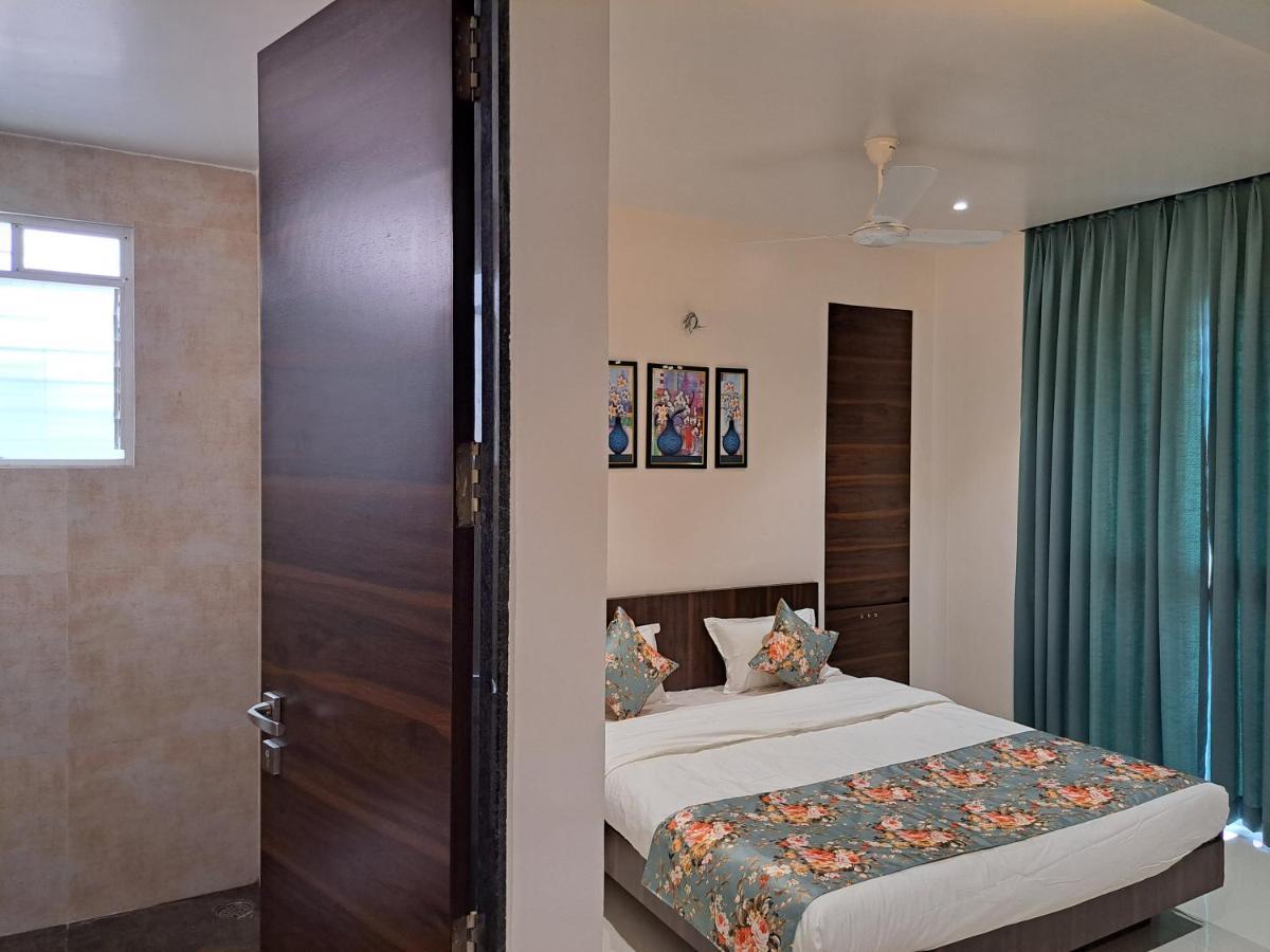 Bouquet Residency Hotel Nashik Bagian luar foto